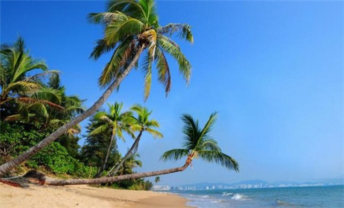 烈焰红唇串串香