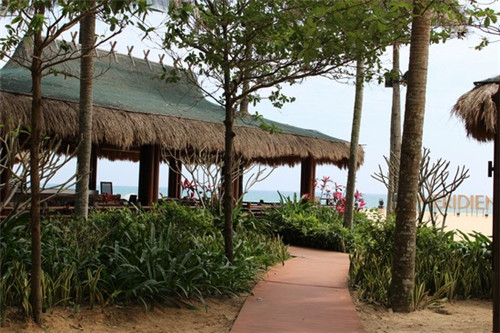 华氏老街坊捞汁瀑布锅