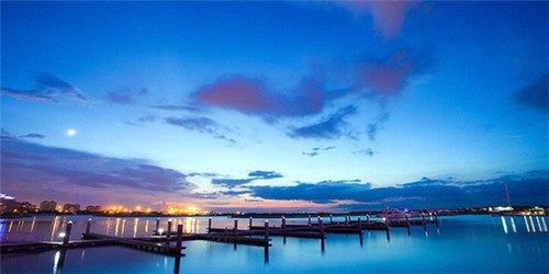 暮雪之约潮流餐吧